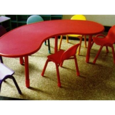 “Horseshoe” Table and 6 Chairs